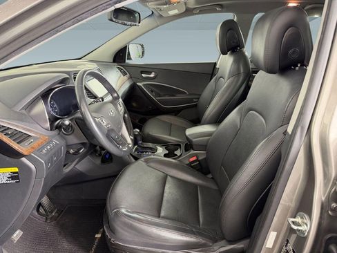 Used 2018 Hyundai Santa Fe Sport w/ Cargo Package image 5