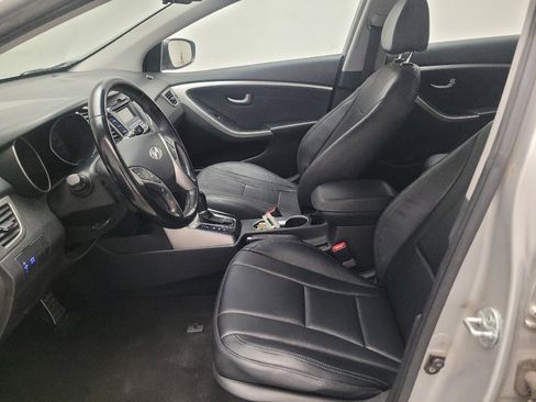 Used 2015 Hyundai Elantra GT w/ Option Group 02 FWD image 17
