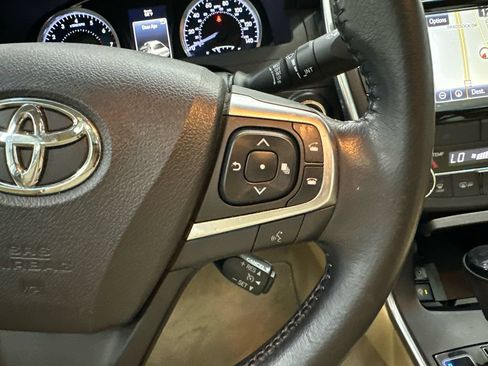 Used 2015 Toyota Camry XLE FWD image 26