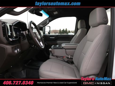 Used 2024 GMC Sierra 3500 SLE w/ SLE Convenience Package image 5