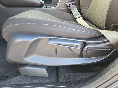 Used 2024 Honda CR-V LX image 24