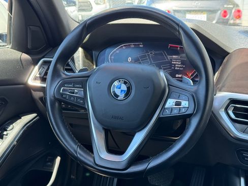 Used 2019 BMW 330i Sedan w/ Convenience Package RWD image 24