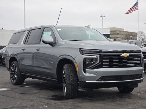 New 2026 Chevrolet Suburban High Country image 25