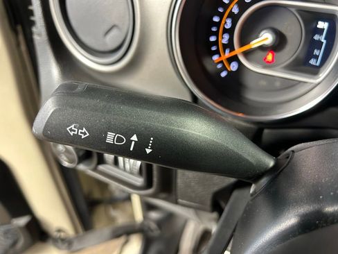 Used 2022 Jeep Gladiator Sport AWD/4WD image 23
