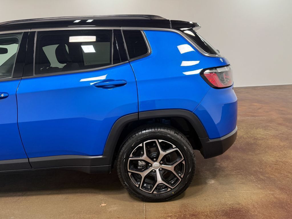 Used 2024 Jeep Compass Limited AWD/4WD image 36