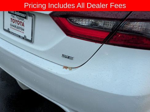Used 2024 Toyota Camry SE FWD image 8