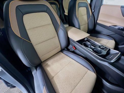 New 2026 Chevrolet Equinox ACTIV w/ Convenience Package III AWD/4WD image 28