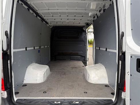 Used 2019 Mercedes-Benz Sprinter 144 Cargo image 43