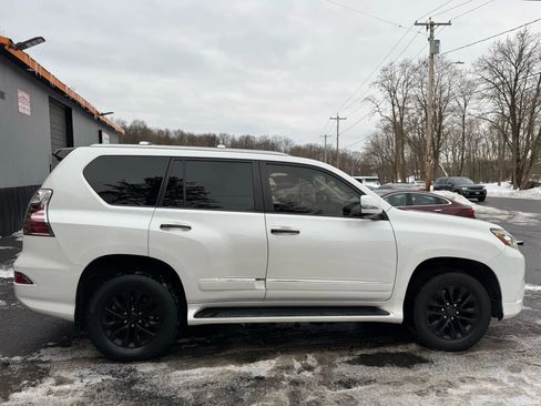 Used 2016 Lexus GX 460 image 6