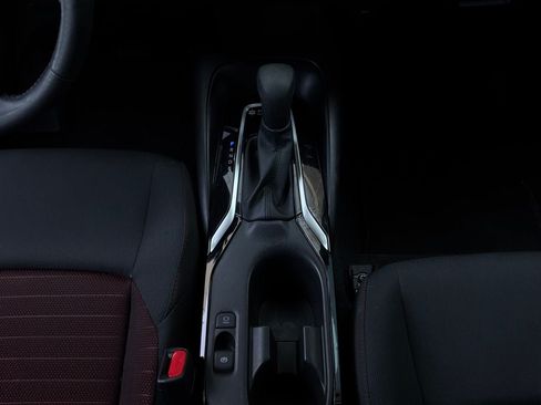 Used 2023 Toyota Corolla SE FWD image 14