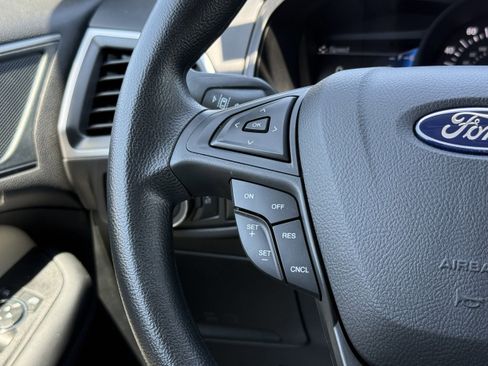 Used 2024 Ford Edge SE AWD/4WD image 14