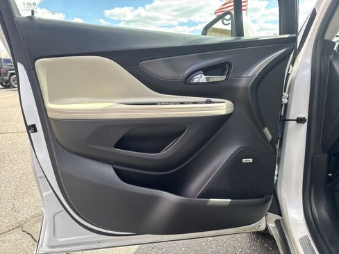 Used 2017 Buick Encore Essence AWD/4WD image 17