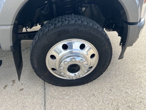 Used 2024 Ford F450 Platinum image 2