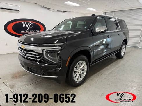 New 2025 Chevrolet Suburban Premier image 1