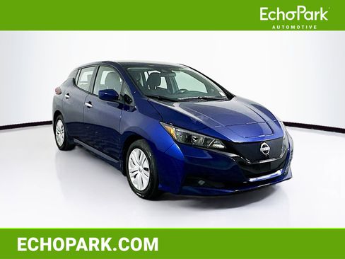 Used 2025 Nissan Leaf S image 1