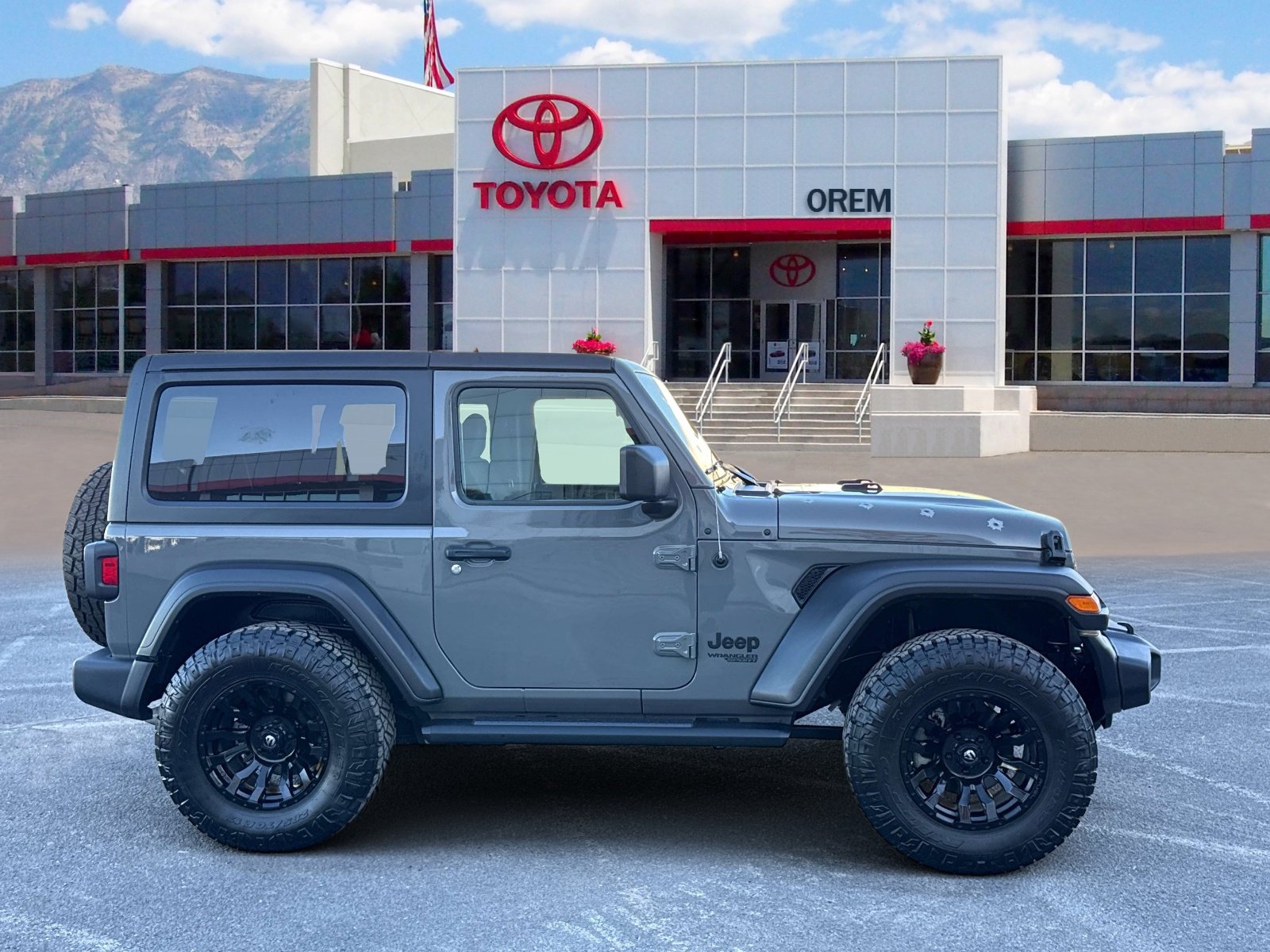 Used 2021 Jeep Wrangler Sport AWD/4WD image 3