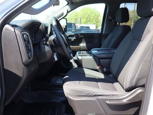 Used 2023 Chevrolet Silverado 3500 LT AWD/4WD image 5