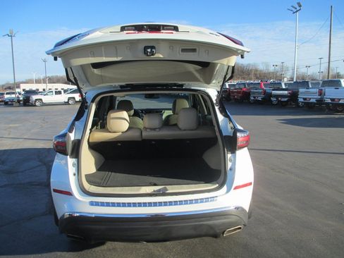 Used 2019 Nissan Murano SV image 5