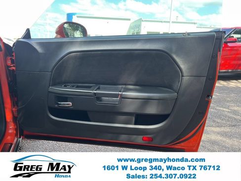 Used 2009 Dodge Challenger SRT8 w/ SRT Option Group II RWD image 11