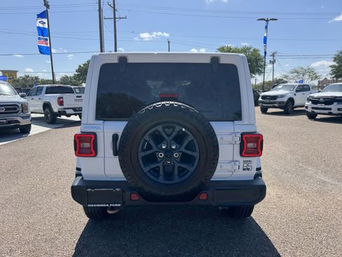 Used 2026 Jeep Wrangler Unlimited Sport AWD/4WD image 3