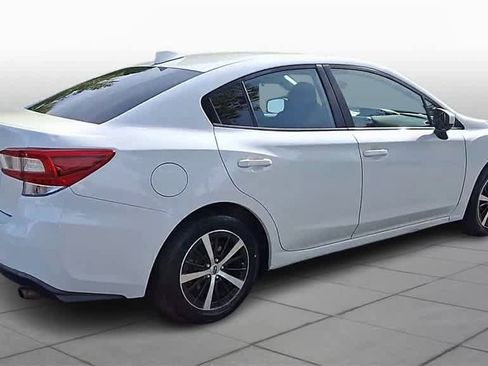 Used 2019 Subaru Impreza 2.0i Premium image 8