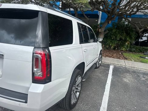 Used 2017 GMC Yukon Denali w/ Open Road Package RWD image 6