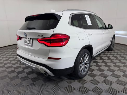 Used 2018 BMW X3 xDrive30i w/ Premium Package AWD/4WD image 9