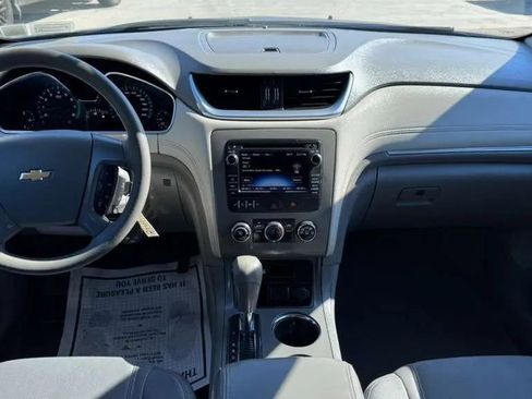 Used 2016 Chevrolet Traverse LS AWD/4WD image 17