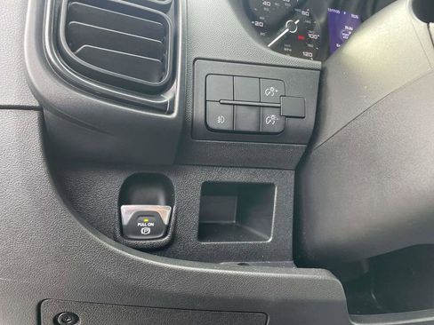 Used 2023 RAM ProMaster 2500 w/ Convenience Group image 19