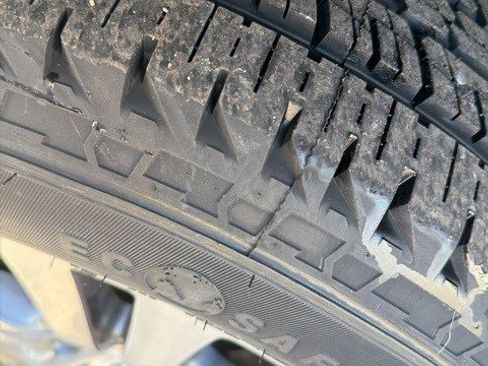 Used 2017 Honda Pilot EX-L image 9