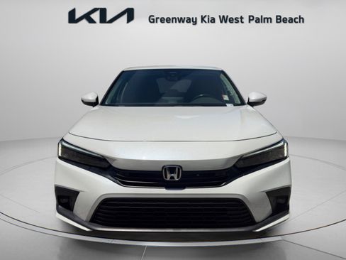 Used 2023 Honda Civic Touring image 2