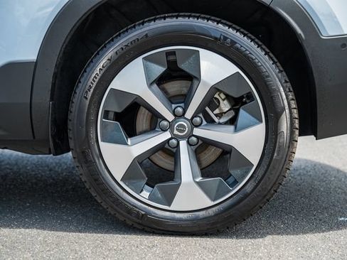 Used 2026 Volvo XC40 B5 Plus AWD/4WD image 19