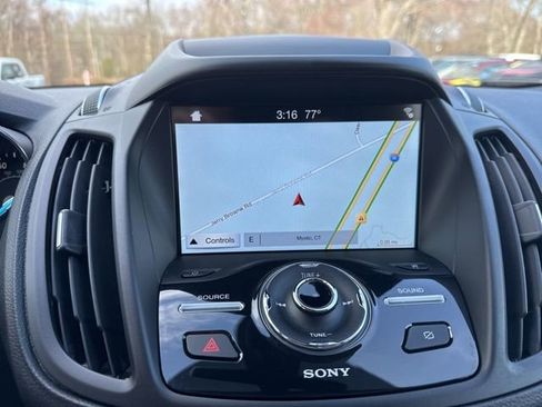 Used 2019 Ford Escape Titanium image 21