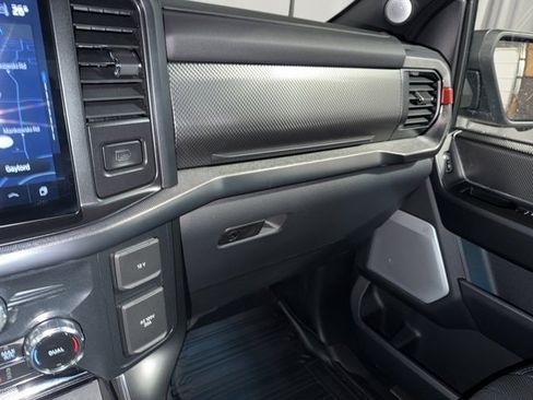 Used 2025 Ford F150 Raptor image 33