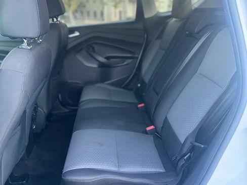 Used 2017 Ford Escape SE FWD image 41