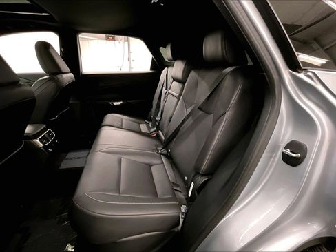 Used 2023 Lexus RX 350 Premium Plus w/ Cold Area Package AWD/4WD image 25