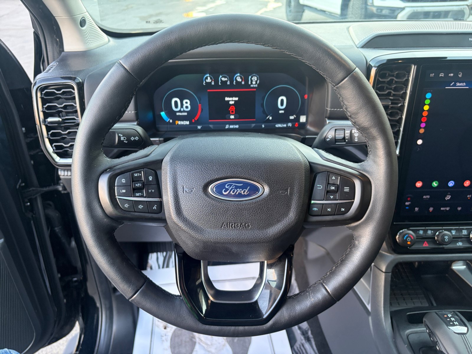 Used 2024 Ford Ranger Lariat w/ FX4 Off-Road Package AWD/4WD image 9