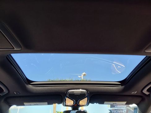 Used 2016 BMW 740i image 22