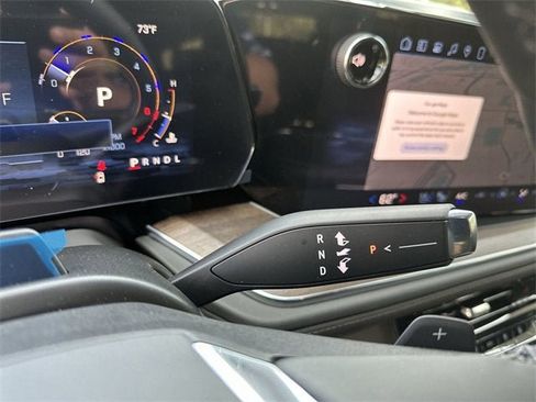 New 2026 Chevrolet Suburban High Country image 22