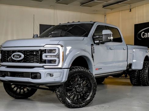 Used 2026 Ford F450 Platinum image 4