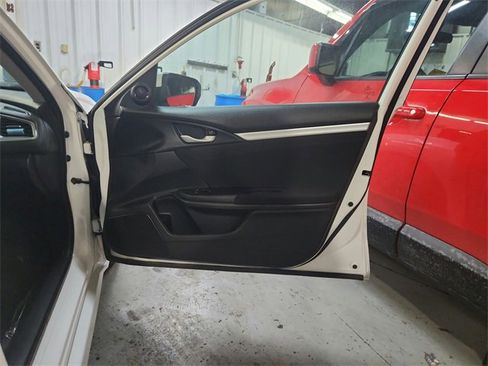 Used 2018 Honda Civic EX image 23