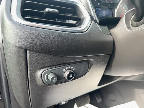 Used 2023 Chevrolet Equinox LT FWD image 17