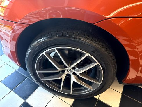 Used 2022 Porsche Macan Base image 11