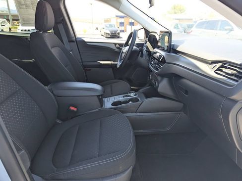 Used 2025 Ford Escape Active AWD/4WD image 33