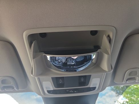 New 2025 Honda Pilot Touring image 25