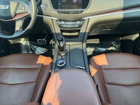 Used 2023 Cadillac XT5 Sportv AWD/4WD image 12