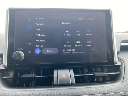 Used 2023 Toyota RAV4 XLE image 38