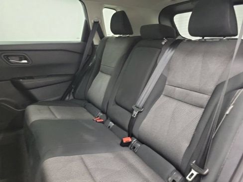 Used 2025 Nissan Rogue SV FWD image 10