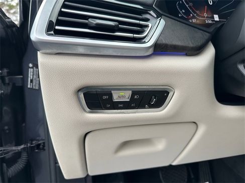Used 2022 BMW X5 xDrive40i w/ Luxury Seating Package image 21