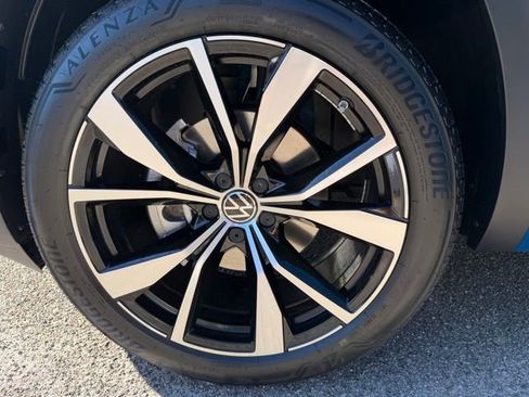 New 2026 Volkswagen Atlas Cross Sport SEL Premium R-Line AWD/4WD image 24